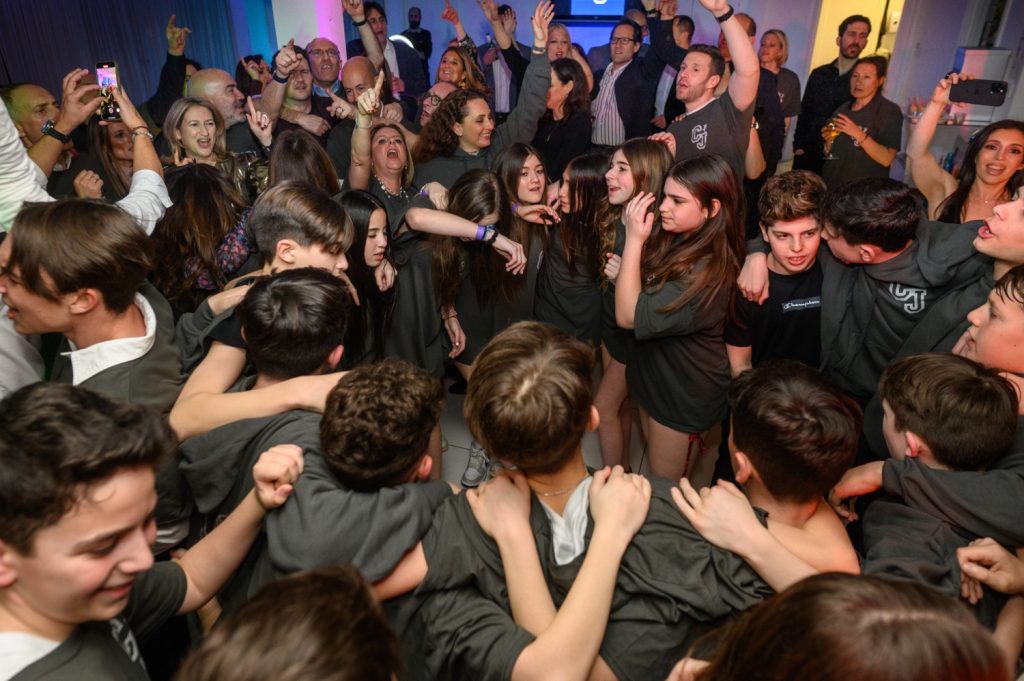 Apollonia Stanmore 32