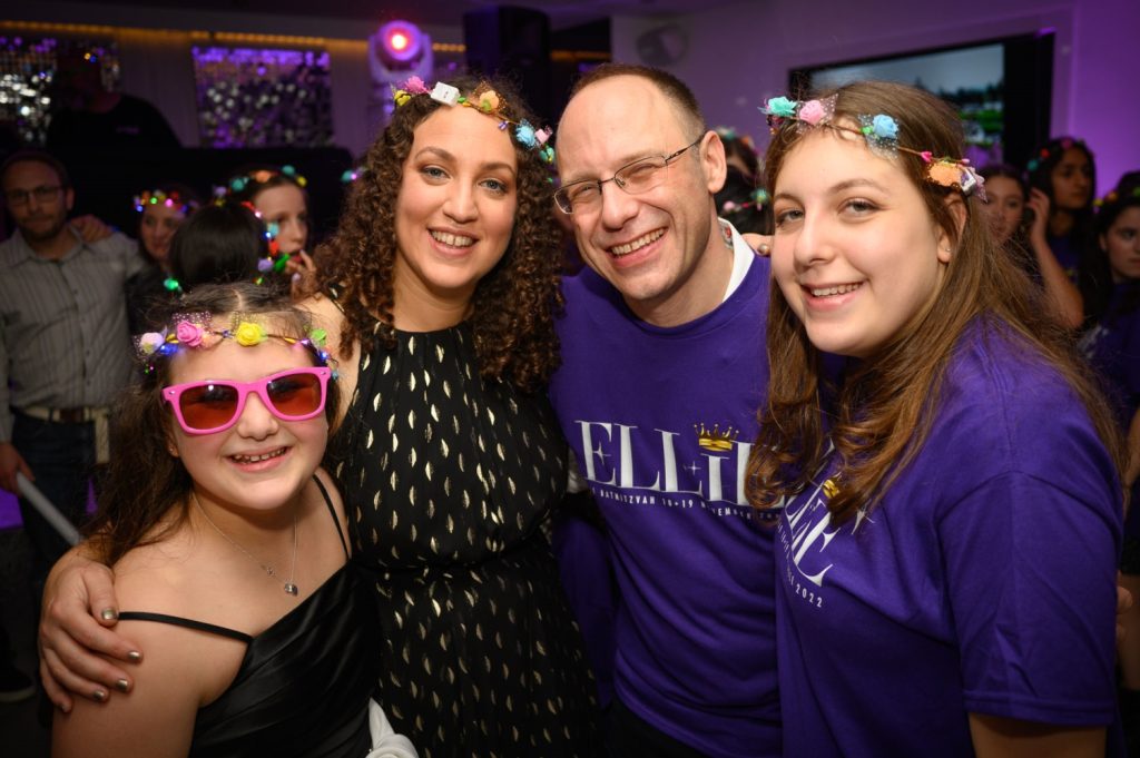 Bat Mitzvah Apollonia 33